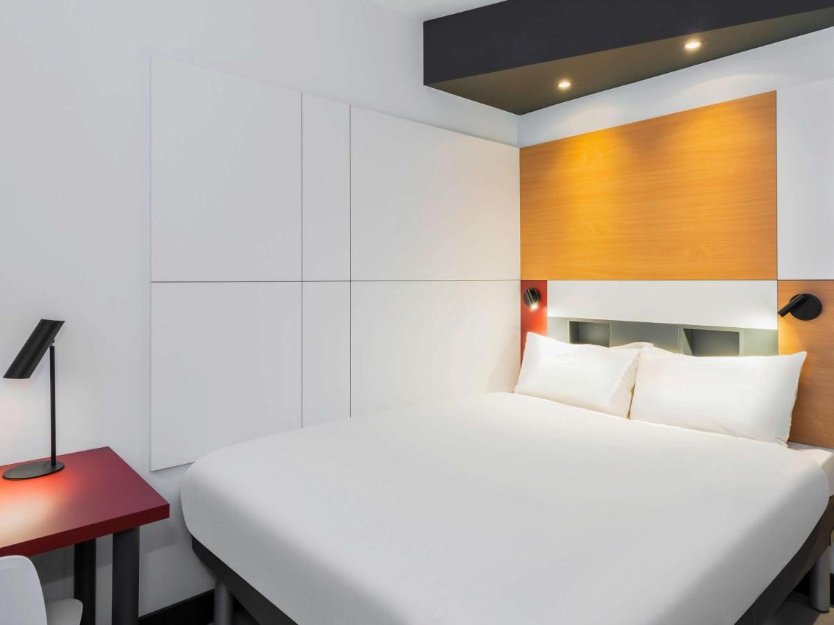 Ibis Budget Oostende Airport 米德尔克尔克 外观 照片